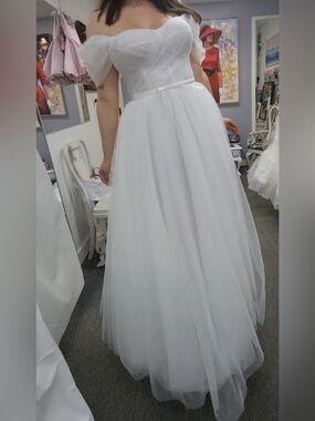 Teuta Matoshi White Off-Shoulder Tulle Wedding Gown- comes with veil!